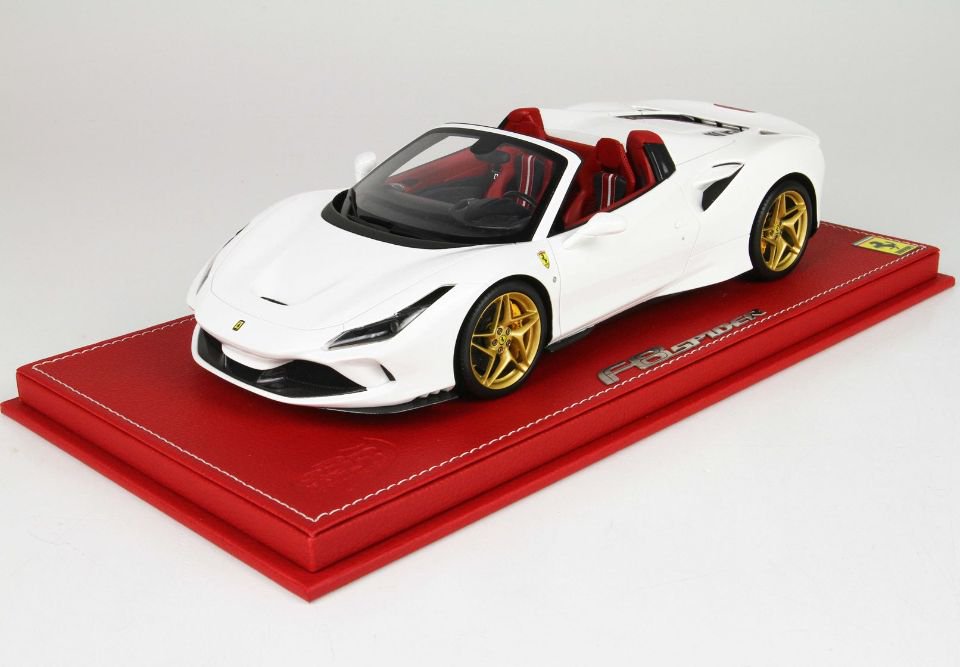 1/18 BBR Ferrari F8 Spider, Cervino white - 【MR BBR MakeUp LOOKSMART  D&Gなどのミニカー専門店】 ヴェルデ