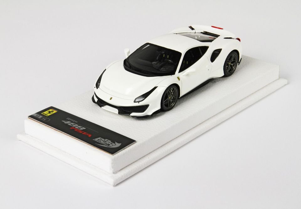 1/43 BBR Ferrari 488 Pista white Cervino - 【MR BBR MakeUp