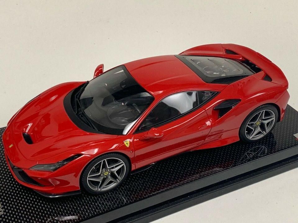 1/18 MR Ferrari F8 Tributo Coupe Red Geneva Motorshow Carbon Base