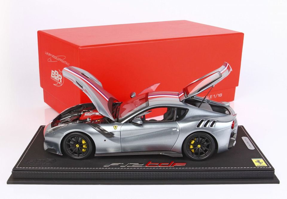 1/18 BBR Ferrari F12 TDF grigio titanio - 【MR BBR MakeUp LOOKSMART  Du0026Gなどのミニカー専門店】 ヴェルデ