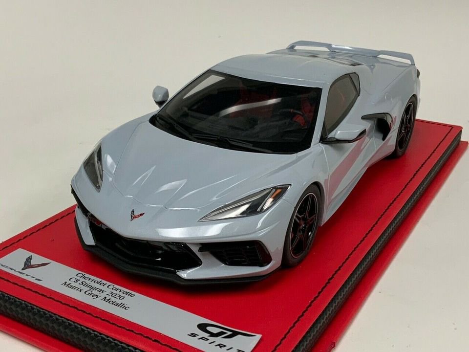 1/18 GT Spirit Chevrolet Corvette C8 Stingray from 2020 Off White. - 【MR  BBR MakeUp LOOKSMART D&Gなどのミニカー専門店】 ヴェルデ