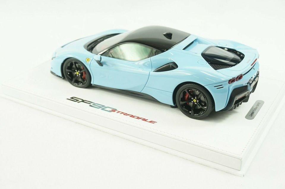 1/18 BBR FERRARI SF90 STRADALE AZZURRO LA PLATA DELUXE WHITE LEATHER BASE -  【MR BBR MakeUp LOOKSMART D&Gなどのミニカー専門店】 ヴェルデ