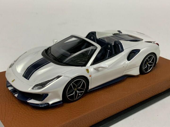 Ferrari 488pista ミニカー　1/43 looksmart ferrari-488-pista-rossocorsa01.jpg
