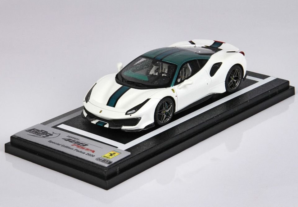 1/43 BBR Ferrari 488 Pista rain version - 【MR BBR MakeUp LOOKSMART  D&Gなどのミニカー専門店】 ヴェルデ