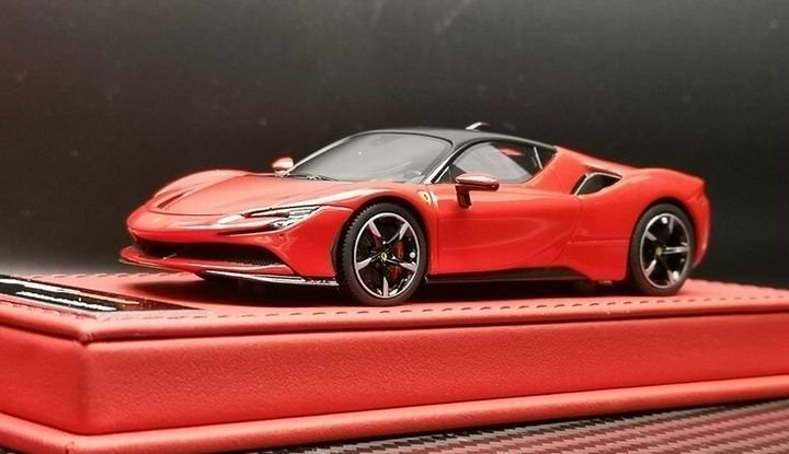 1/43 BBR Ferrari SF90 Stradale Red with red leather base - 【MR 