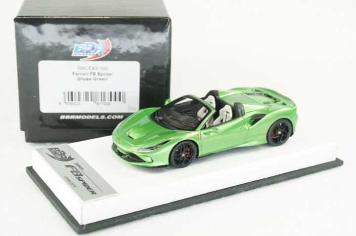 1/43 BBR Ferrari F8 Tributo spider verde hykers gloss set on white leather  base - 【MR BBR MakeUp LOOKSMART D&Gなどのミニカー専門店】 ヴェルデ