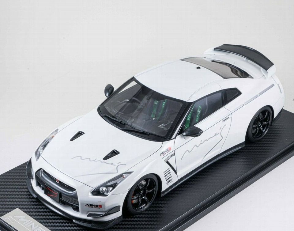 1/18 ONEMODEL NISSAN GT-R R35 GLOSS WHITE - 【MR BBR MakeUp LOOKSMART  D&Gなどのミニカー専門店】 ヴェルデ