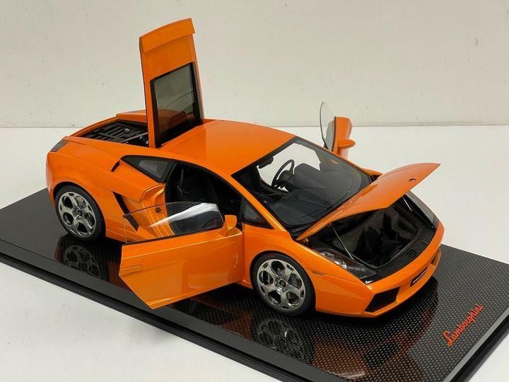 1/12 AUTOart Lamborghini Gallardo Borealis Orange Carbon base