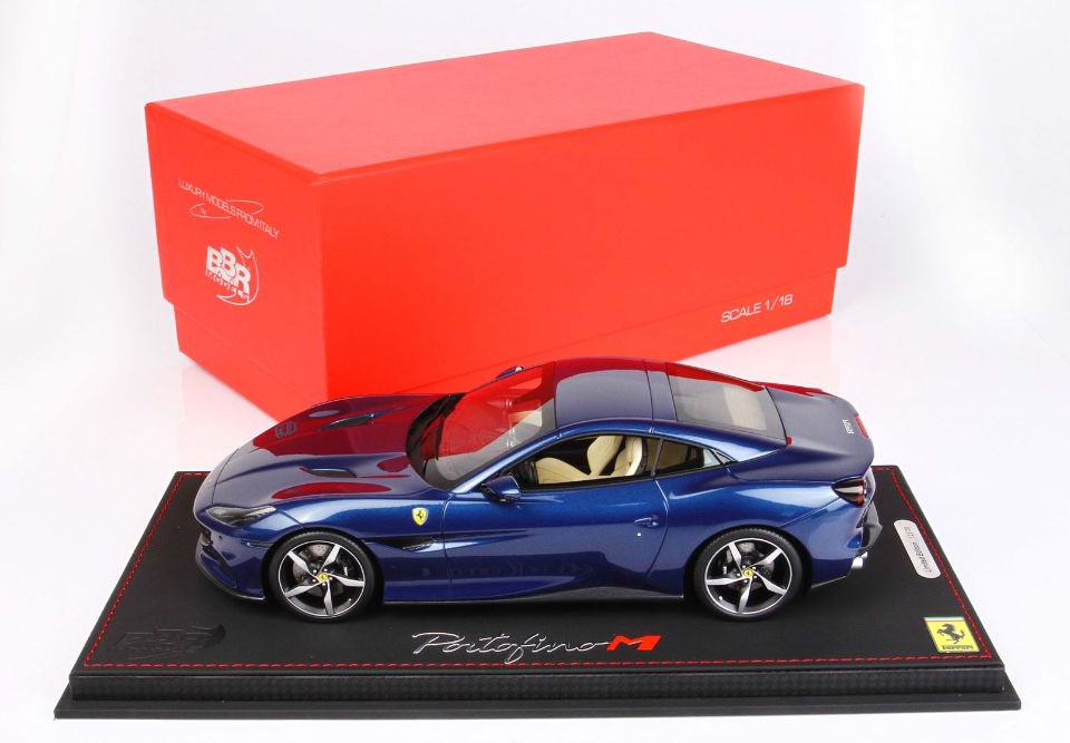 1/18 BBR Ferrari Portofino M Spider closed roof, Blu Abu Dhabi - 【MR BBR  MakeUp LOOKSMART D&Gなどのミニカー専門店】 ヴェルデ