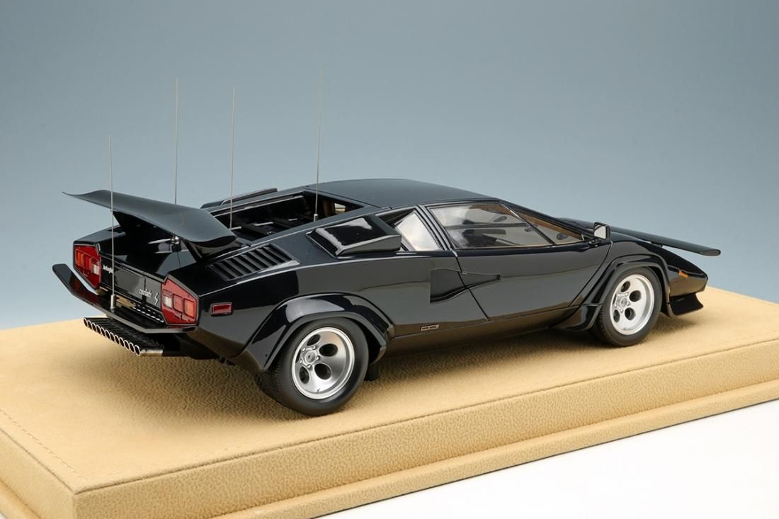 新しいエルメス ミニカー メイクアップ 1/43 ランボルギーニCountach S