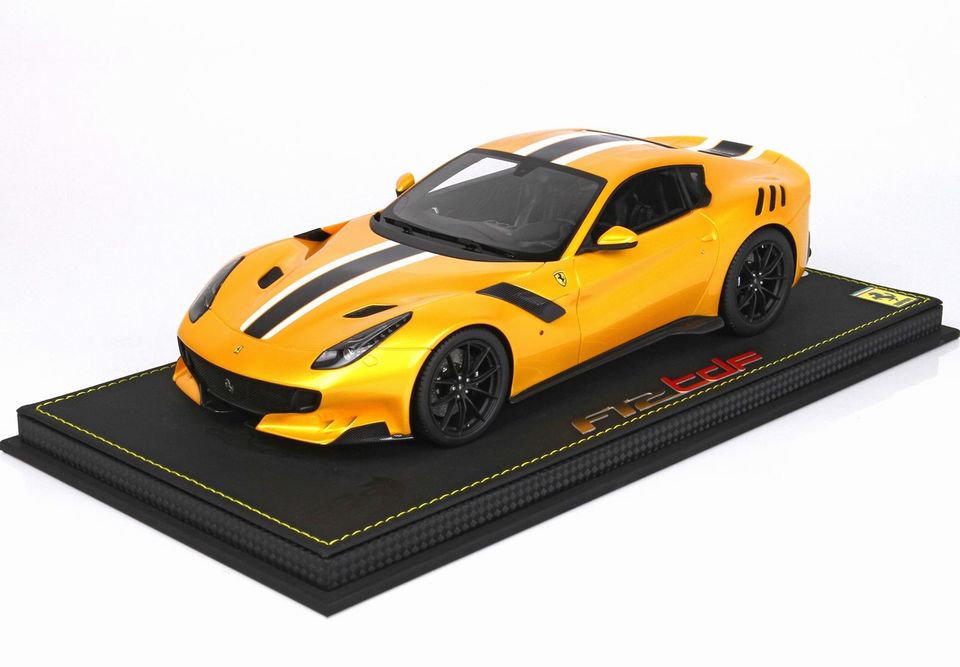 1/18 BBR Ferrari F12 TdF three layer Yellow - 【MR BBR MakeUp LOOKSMART  D&Gなどのミニカー専門店】 ヴェルデ