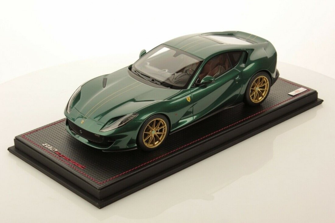 1/18 MR Ferrari 812 superfast verde pino - 【MR BBR MakeUp LOOKSMART  D&Gなどのミニカー専門店】 ヴェルデ