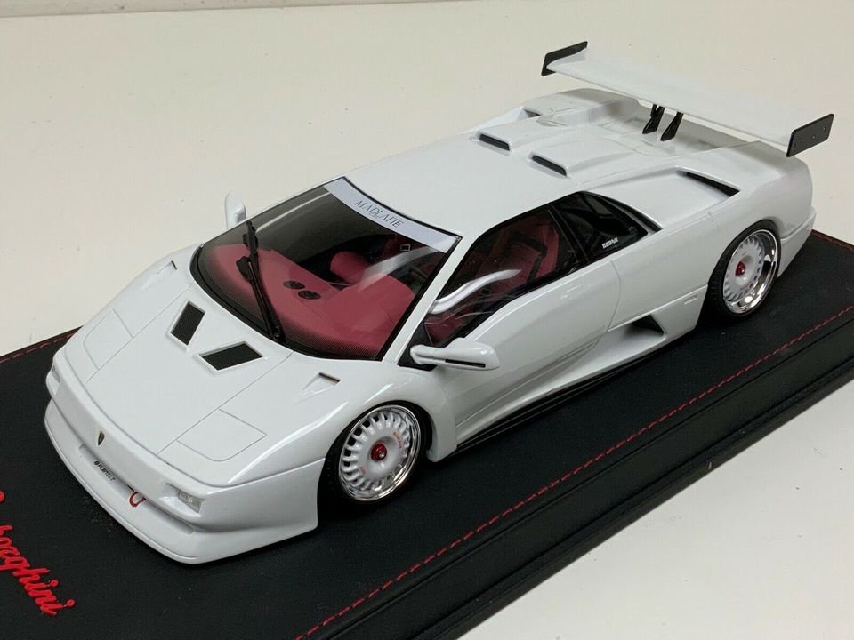 1/18 GT Spirit Lamborghini Diablo K.O. in White from 2018 GT330 - 【MR BBR  MakeUp LOOKSMART Du0026Gなどのミニカー専門店】 ヴェルデ