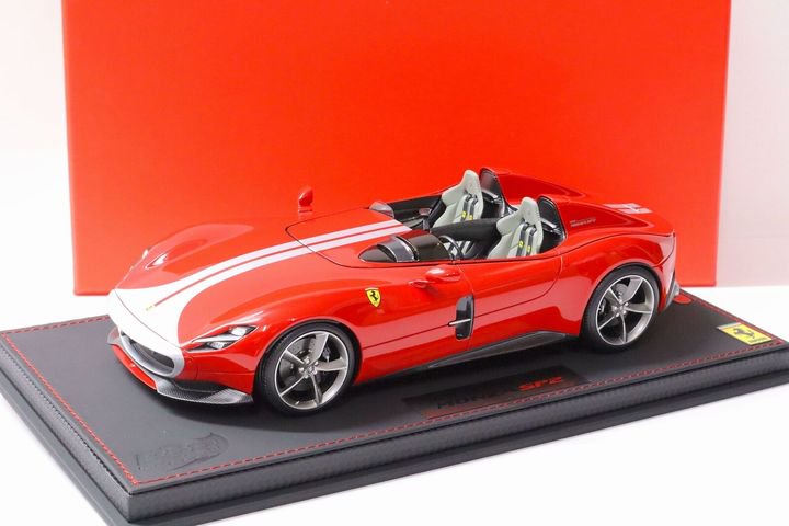 1/18 BBR Ferrari Monza SP2 Rosso Corsa 322 red/ silver stripe with display  - 【MR BBR MakeUp LOOKSMART Du0026Gなどのミニカー専門店】 ヴェルデ
