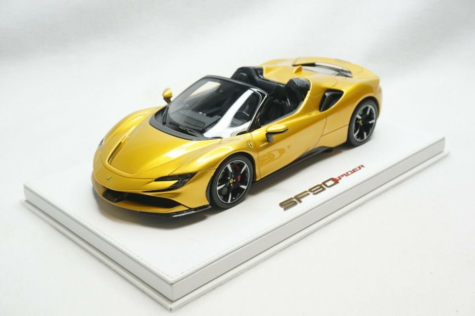 1/18 BBR FERRARI SF90 SPIDER GIALLO MONTECARLO DELUXE WHITE LEATHER BASE -  【MR BBR MakeUp LOOKSMART D&Gなどのミニカー専門店】 ヴェルデ