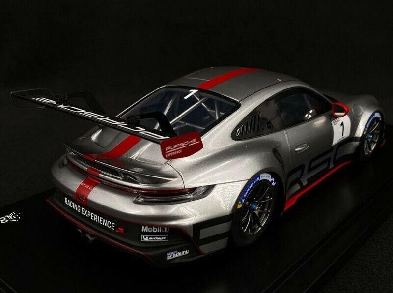 1/18 SPARK Porsche 911 (992) GT3 Cup Racing Experience silver / red / black  - 【MR BBR MakeUp LOOKSMART DGなどのミニカー専門店】 ヴェルデ