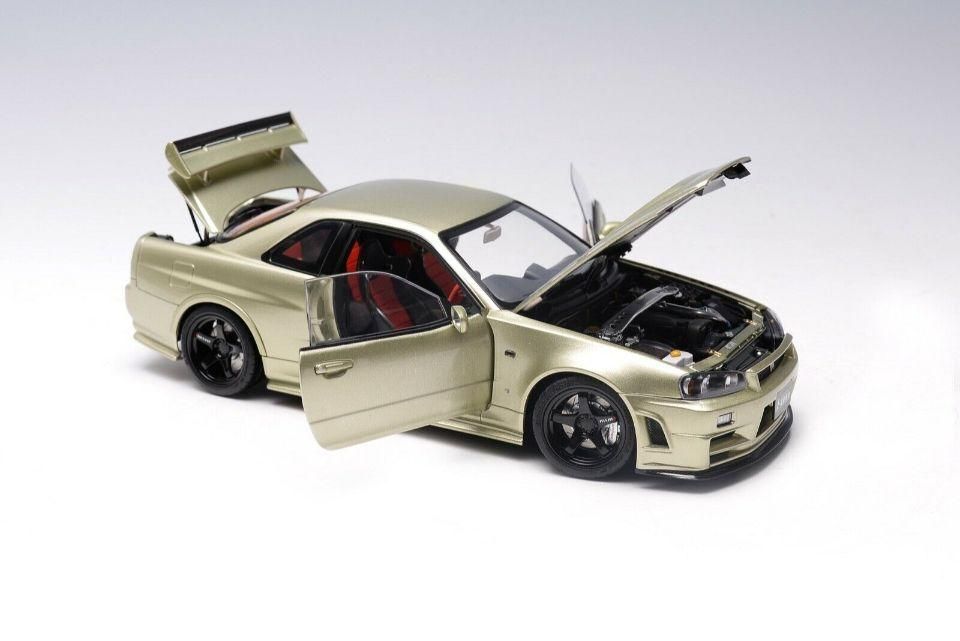 ど迫力 1/18 Nissan GT-R R34 ミニカー マジョーラ 新品 1/18 Motorhelix Nissan Skyline GT-R（R34）Z-Tune Nismo