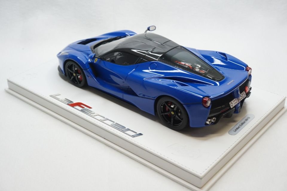 1/18 BBR FERRARI LAFERRARI AZZURRO DINO/CARBON DELUXE WHITE