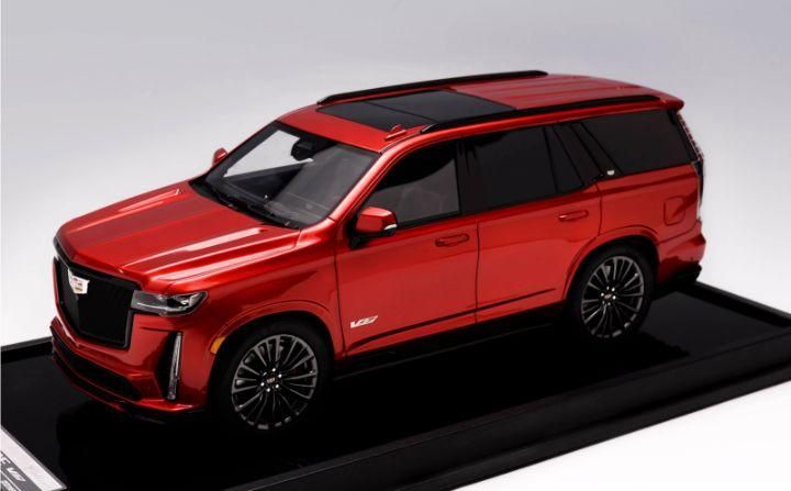 MotorHelix Expands Cadillac Escalade V Colours