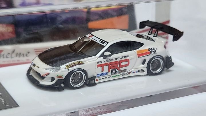 ブランド雑貨総合 Fuelme 86 ロケットバニー レッド 1/64 ミニカー