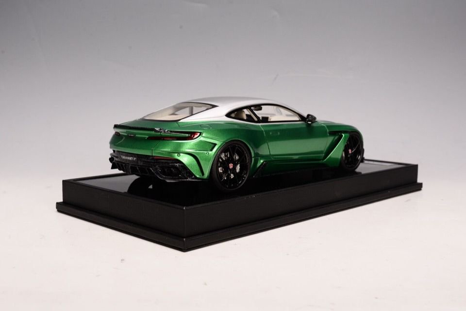 1/18 Timothy&Pierre Aston Martin Cyrus DB11 Mansory Green / Silver and  Carbon parts - 【MR BBR MakeUp LOOKSMART D&Gなどのミニカー専門店】 ヴェルデ