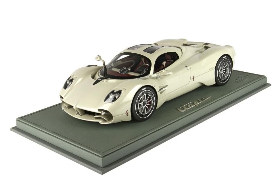 1/18 BBR Pagani Utopia Grey rinascimento - 【MR BBR MakeUp LOOKSMART  D&Gなどのミニカー専門店】 ヴェルデ