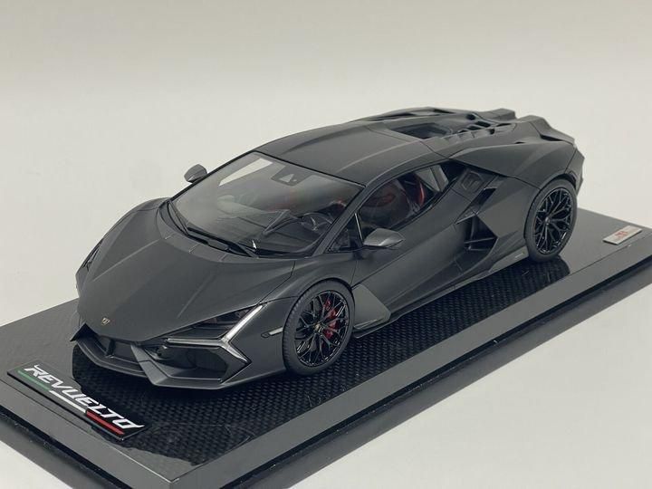 1/18 MR Lamborghini Revuelto in Matte Black on Carbon Base