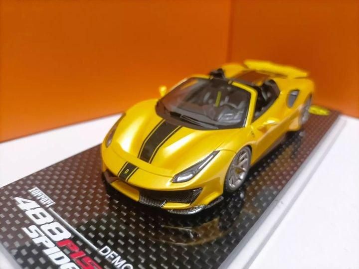 フェラーリ488ピスタ オーダーミニカー ミニカー Bburago 1/64スケール Ferrari 488 Pista フェラーリ