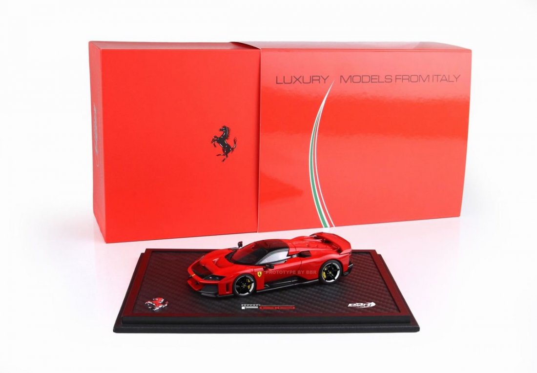 1/43 BBR Ferrari F80 carbon optional - special pack Rosso corsa and carbon  wheels - 【MR BBR MakeUp LOOKSMART D&Gなどのミニカー専門店】 ヴェルデ