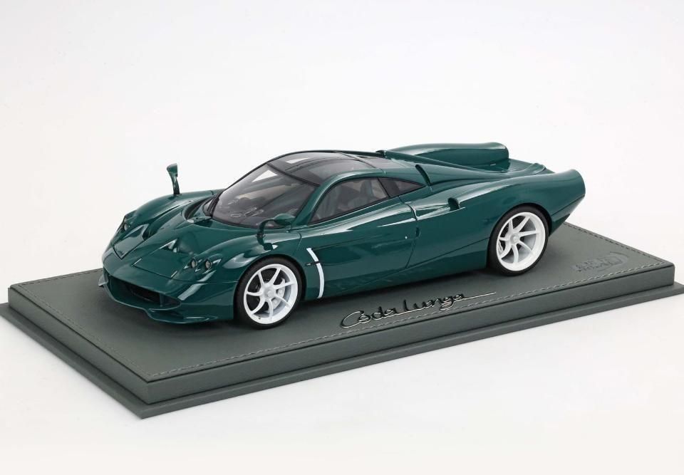 新発売 BBR 1/18 パガーニ ウアイラ Codalunga ミニカー 新発売 BBR 1/18 パガーニ ウアイラ Codalunga ミニカー 予約