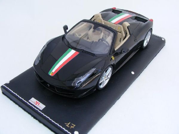 1/18 Ferrari 458 Spider Nero Stellato with Italian Stripe - 【MR BBR MakeUp  LOOKSMART D&Gなどのミニカー専門店】 ヴェルデ