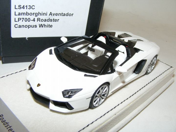 1/43 Looksmart Lamborghini Aventador LP 700-4 Roadster Canapous