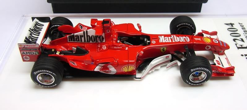 Voiture 1/43 modèle F2004-2004 Michael Schumacher World Champion F1 2004 OPO 10 Ref: 7174002
