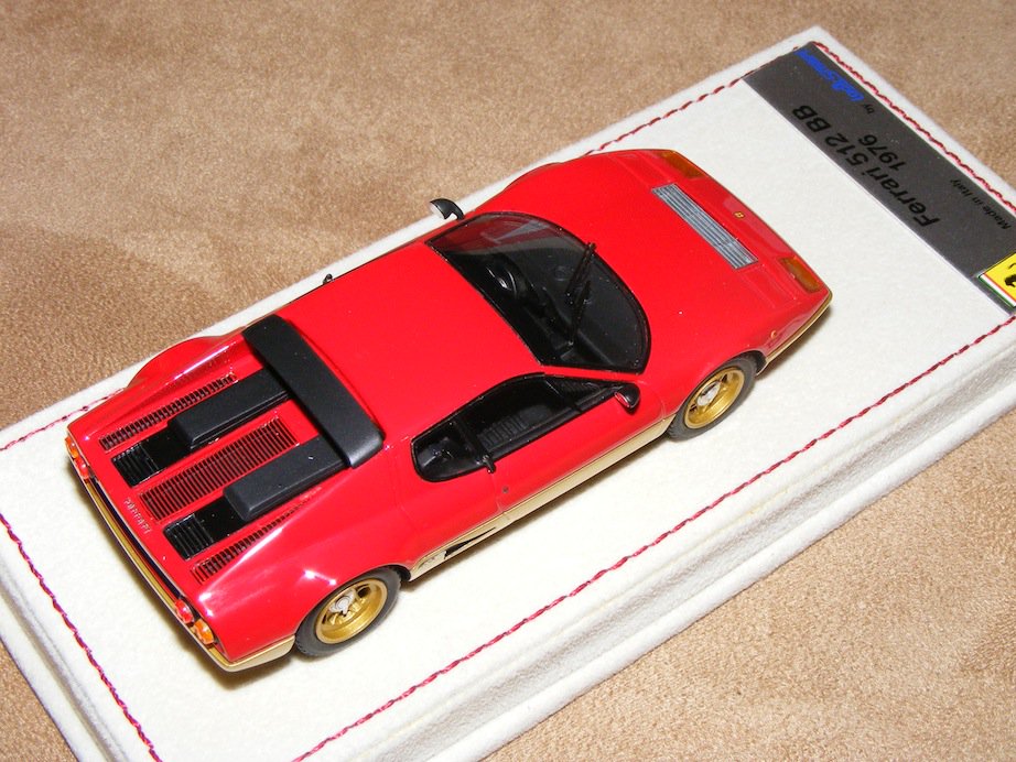 1/43 Looksmart Ferrari 512 BB in Red / Flat Gold 1976 - 【MR BBR