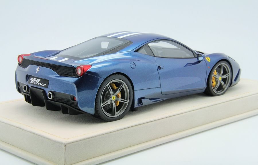 ミニカーマイスト1/18スケール Ferrari 458と ジャガーカブリオレ