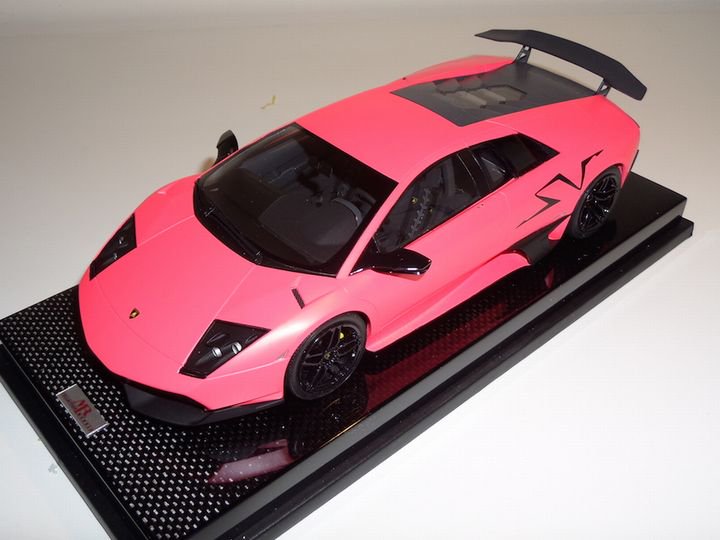 1/18 MR Lamborghini Murcielago LP 670 SV Matt Pink Carbon Base