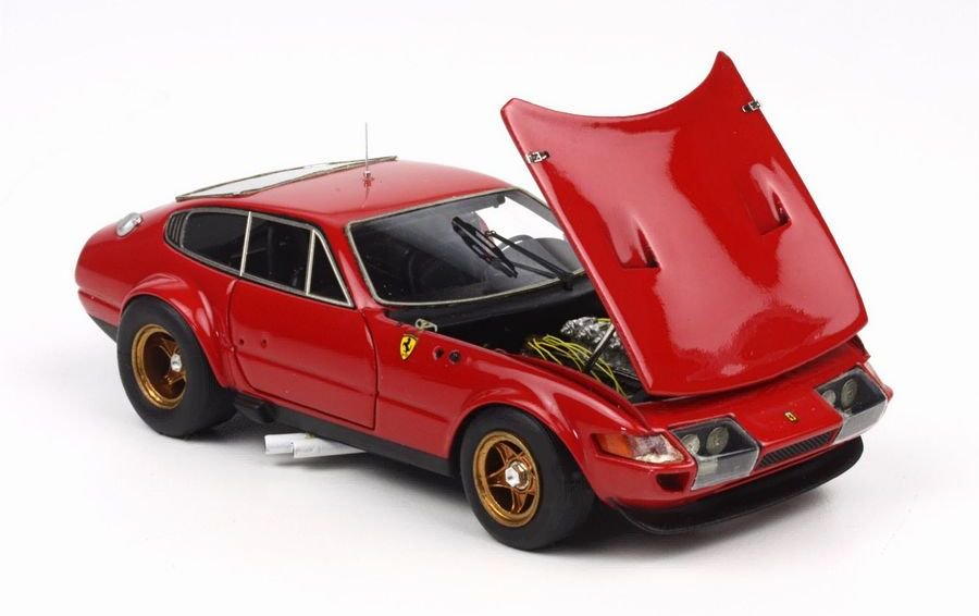 1/43 BBR Ferrari 365 GTB4 Daytona 1972 - 【MR BBR MakeUp LOOKSMART  D&Gなどのミニカー専門店】 ヴェルデ