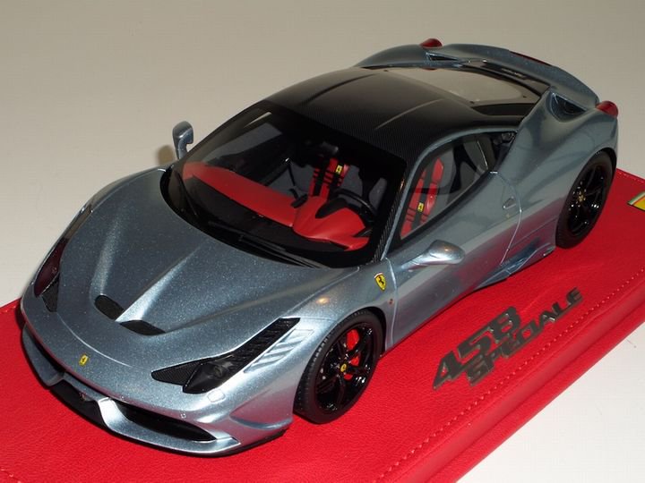 1/18 BBR Ferrari 458 Speciale Grigio Alloy / Carbon Roof - 【MR BBR MakeUp  LOOKSMART D&Gなどのミニカー専門店】 ヴェルデ