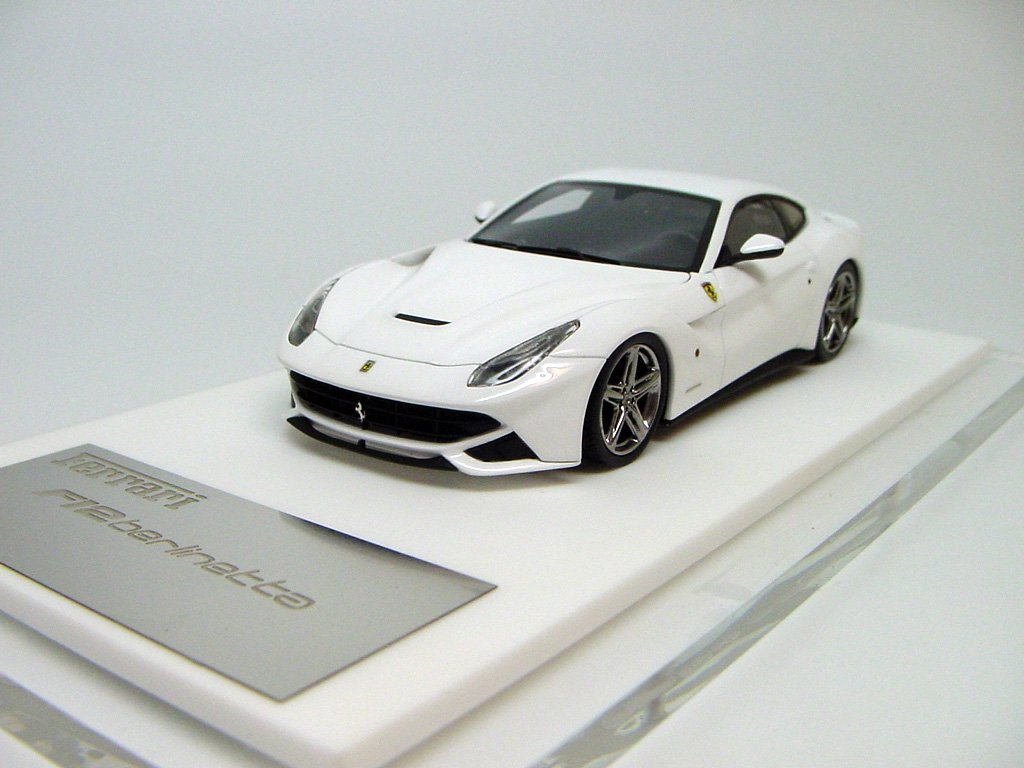 1/43 D&G Ferrari F12 Berlinetta White/Black - 【MR BBR MakeUp LOOKSMART D&Gなどのミニカー専門店】  ヴェルデ