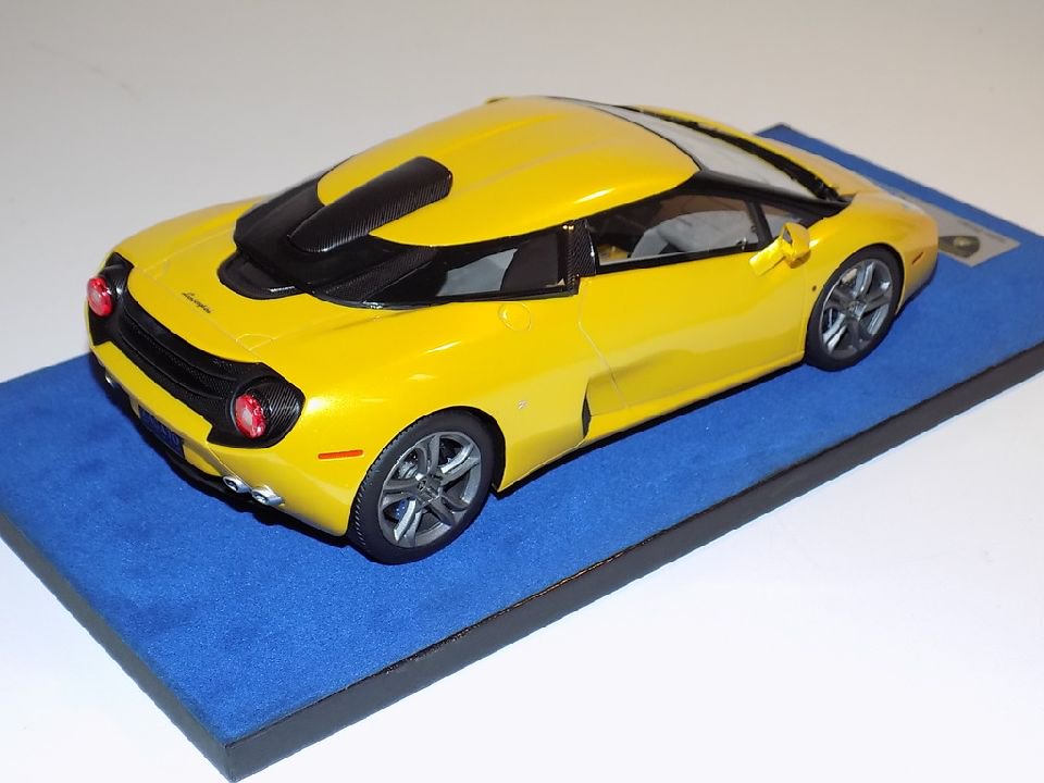 1/18 Looksmart Lamborghini 5-95 Zagato Metallic yellow Titanium - 【MR BBR  MakeUp LOOKSMART D&Gなどのミニカー専門店】 ヴェルデ