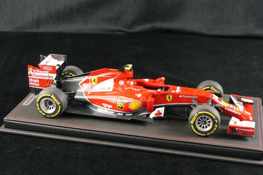 1/18 BBR Ferrari F14T Abu Dhabi 2014 F. Alonso on black leather