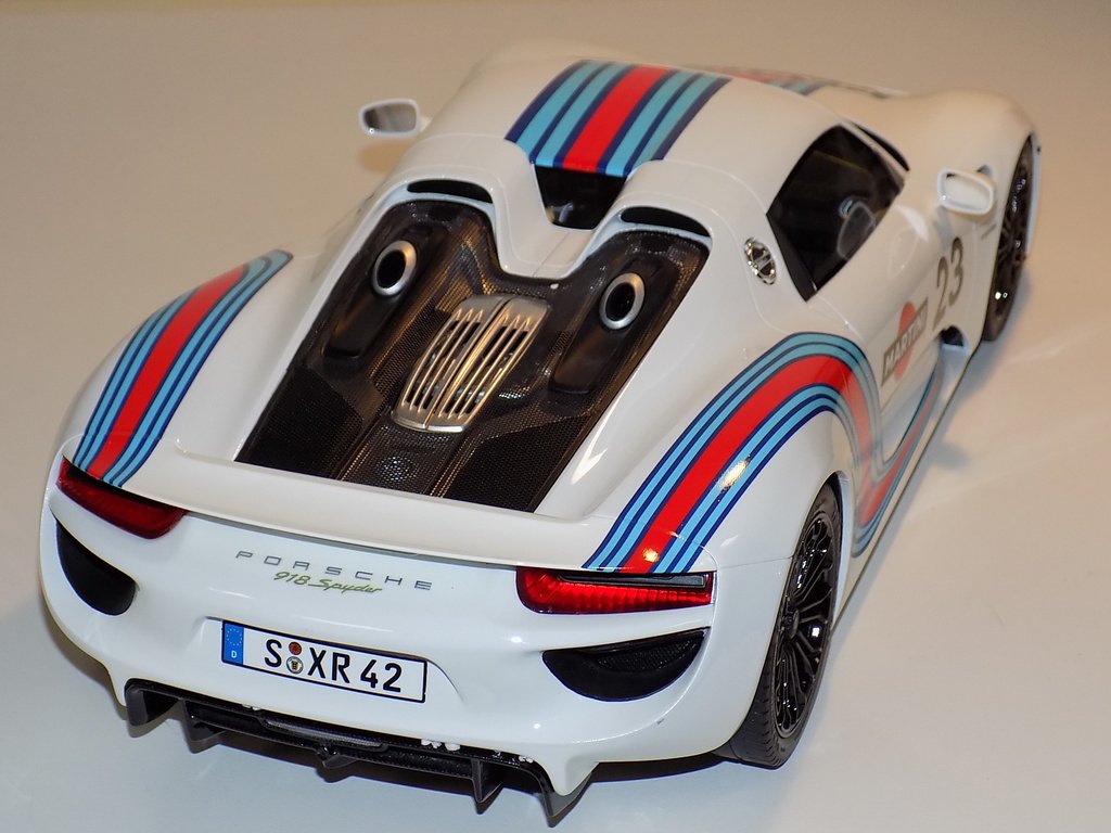 1/12 GT Spirit Porsche 918 Spyder car #23 Martini - 【MR BBR