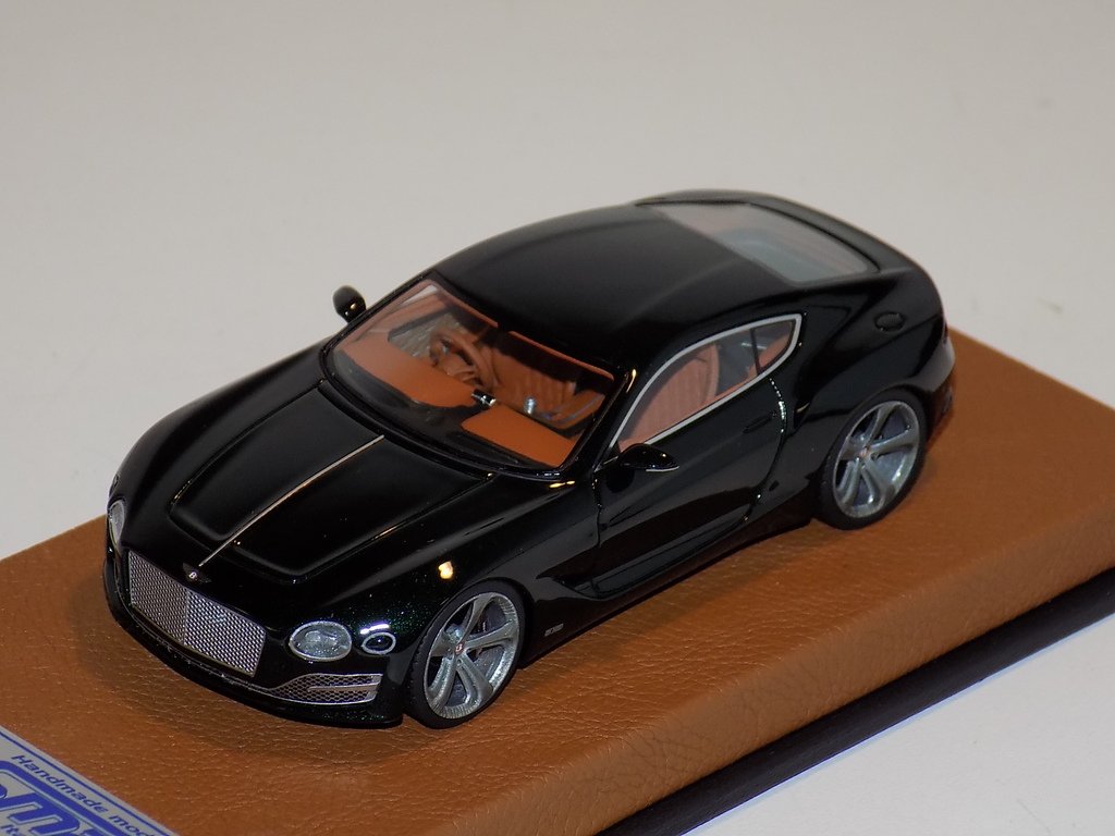 1/43 Looksmart Bentley EXP 10 Speed 6 in Metallic green - 【MR BBR MakeUp  LOOKSMART D&Gなどのミニカー専門店】 ヴェルデ
