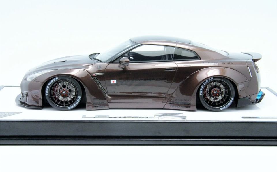 1/18 MakeUp LB Works R35 GTR Metallic Brown Duck Tail - 【MR BBR MakeUp  LOOKSMART D&Gなどのミニカー専門店】 ヴェルデ