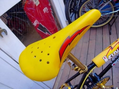 1980 KUWAHARA KZ-1 in Original BLACK > 初期型 - SCREAMIN