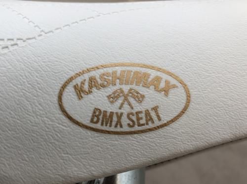 KASHIMAX Diamond Stitch Seat ( vintage style ) “ WHITE