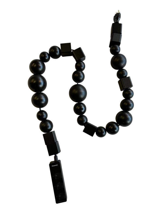 【2024年春夏分ご予約終了／完売】『BLESS』N°26 Cable jewelry Multiplug 1.4m／ wood (ブラック)