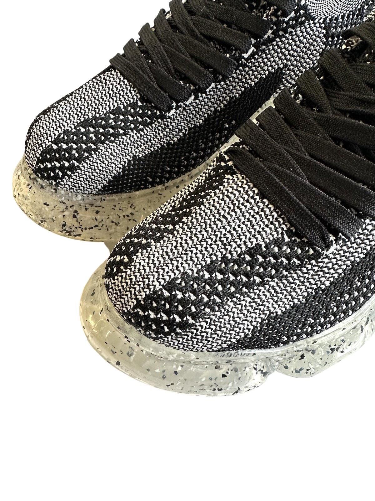 grounds ホワイトメッシュスニーカー grounds ホワイトメッシュスニーカー