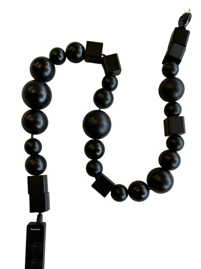 【ご予約終了／完売】『BLESS』N°26 Cable jewelry Multiplug 2.0m／ wood (ブラック)