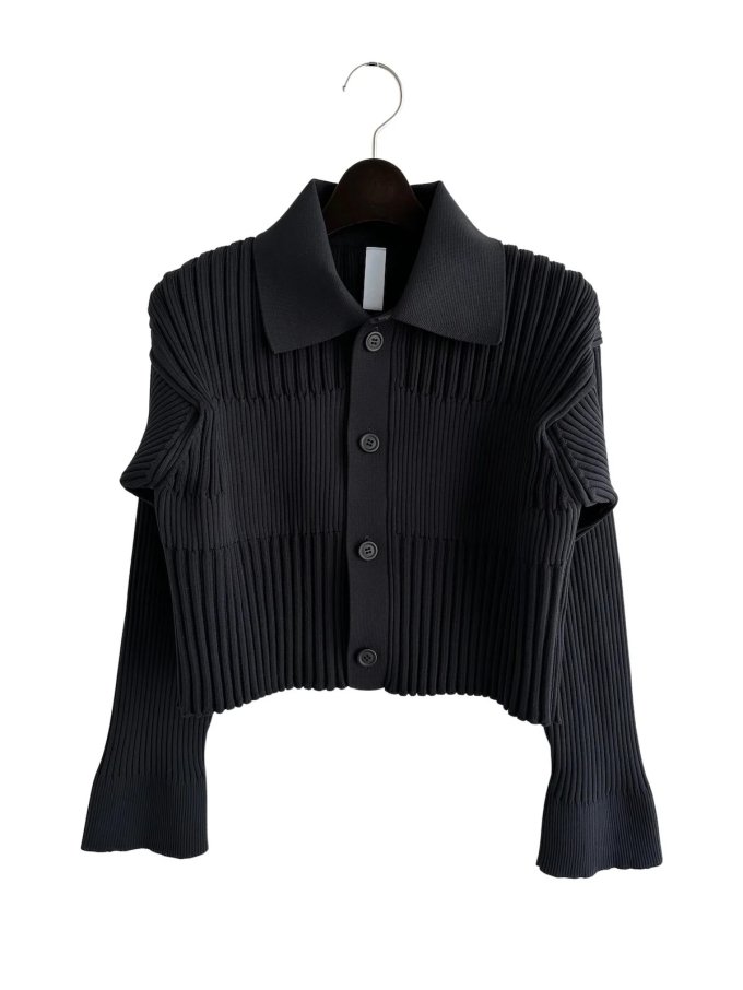 『CFCL』FLUTED CROPPED SHIRT CARDIGAN (ブラック)